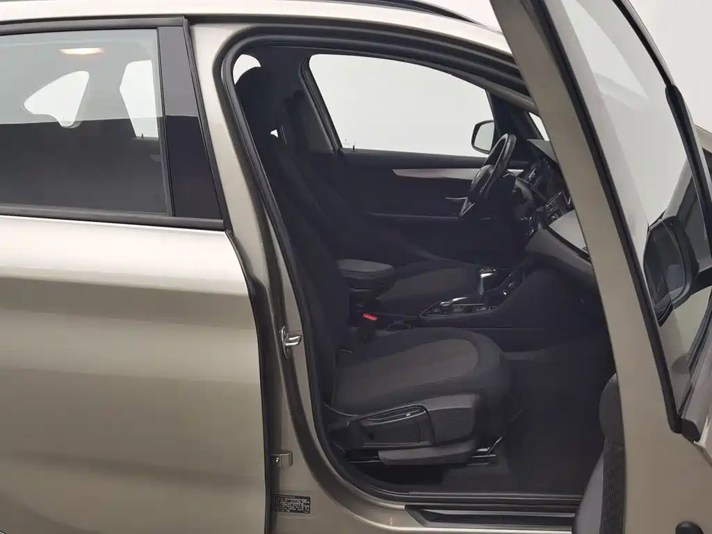 BMW 2 Series Active Tourer — миниатюра 23
