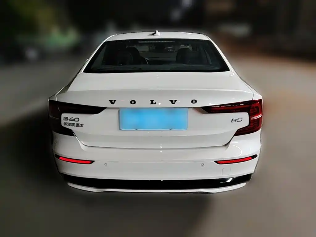 Volvo S60 — миниатюра 8