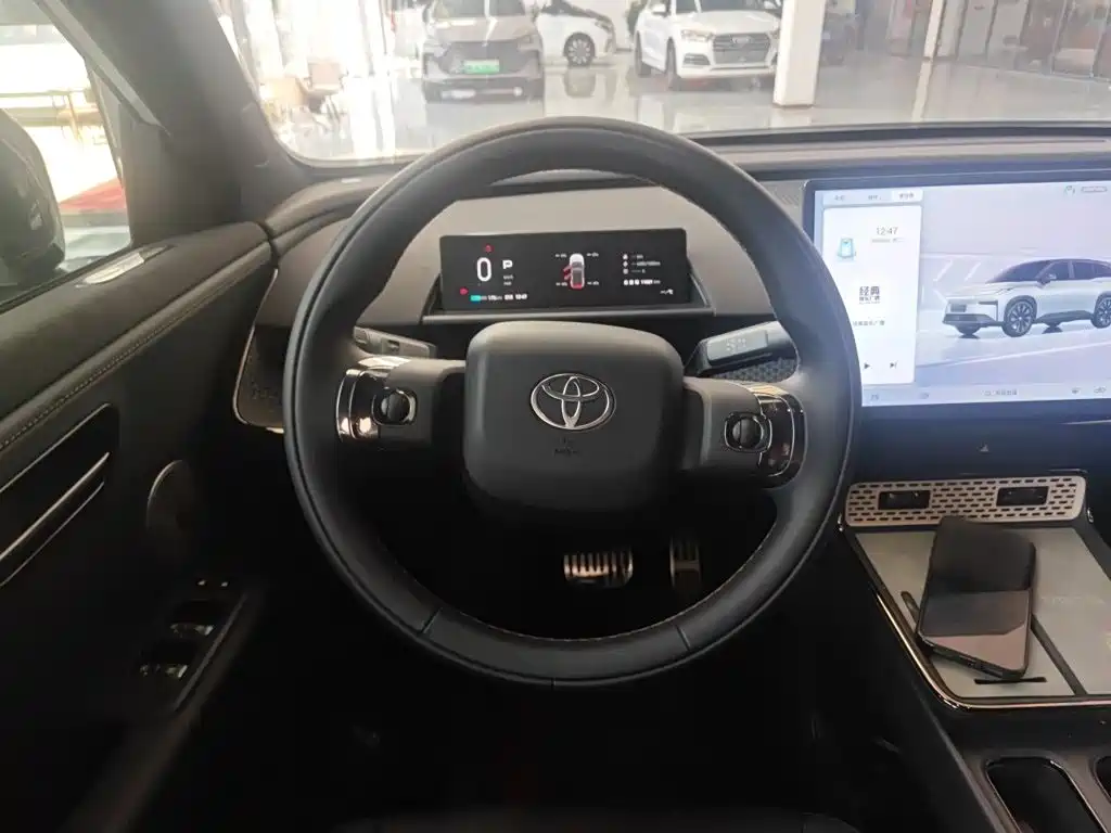 Toyota bZ3X — миниатюра 3