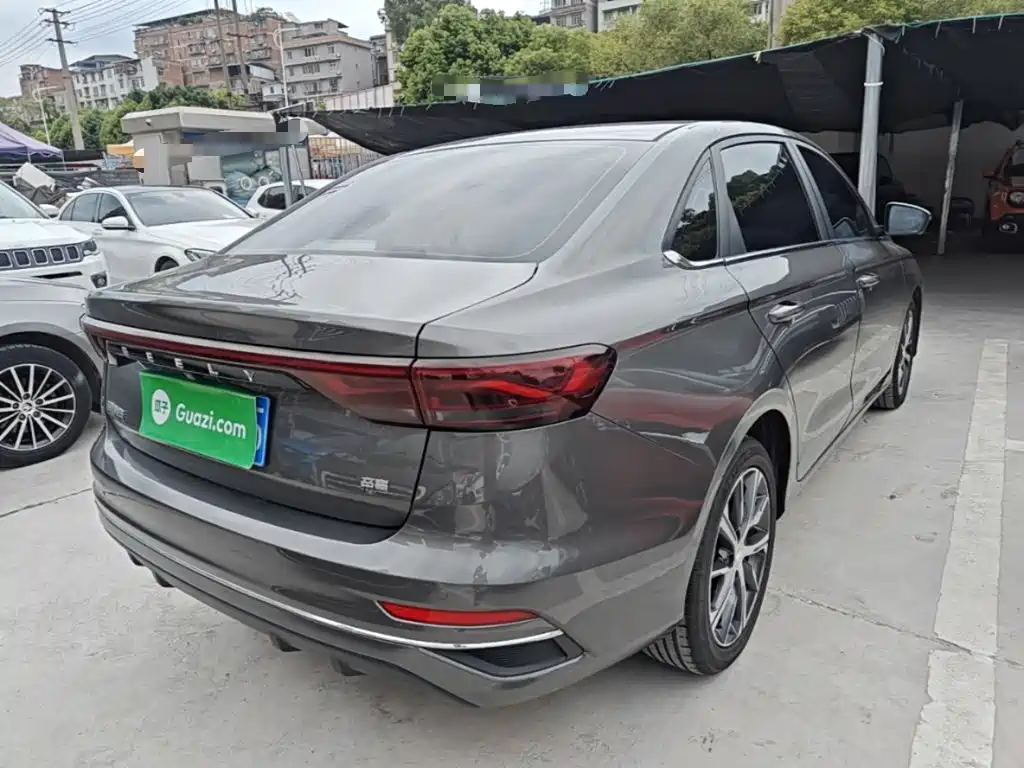 Geely Emgrand — миниатюра 7