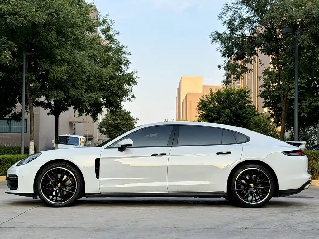 Porsche Panamera — миниатюра 17