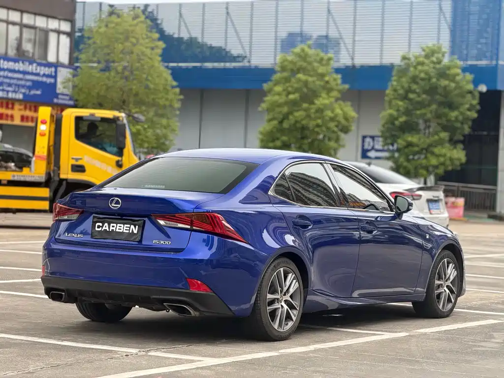 Lexus IS — миниатюра 6