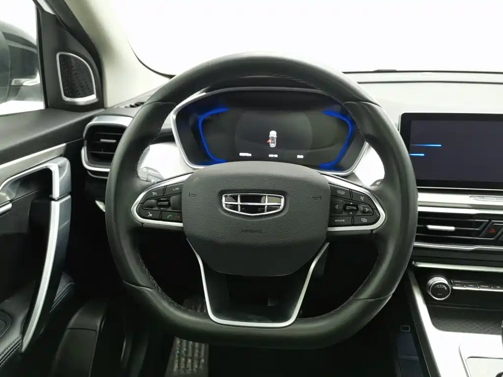 Geely Binyue NEV — миниатюра 11