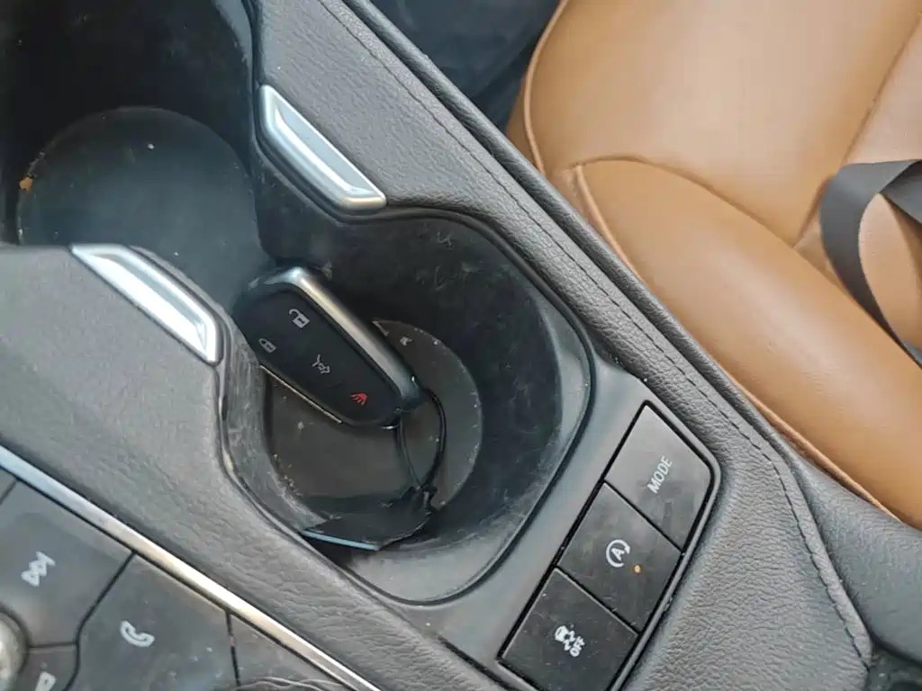 Cadillac XT4 — миниатюра 9
