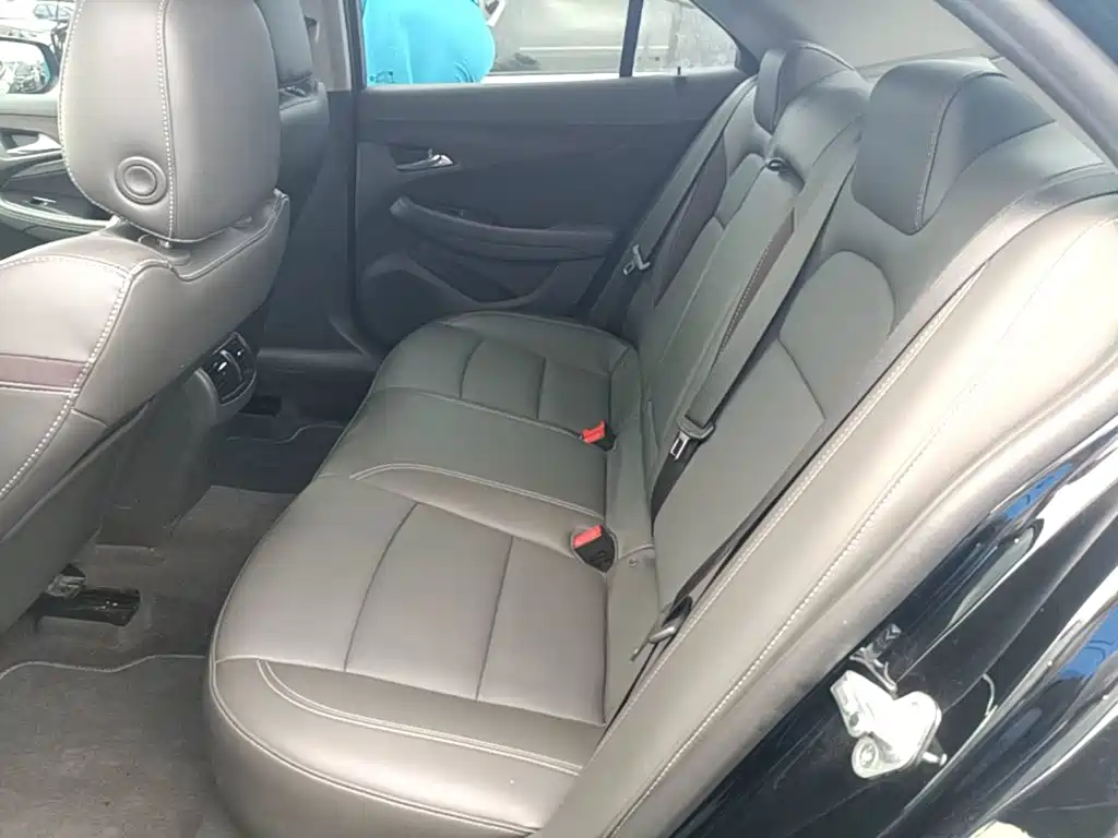 Chevrolet Malibu — миниатюра 17
