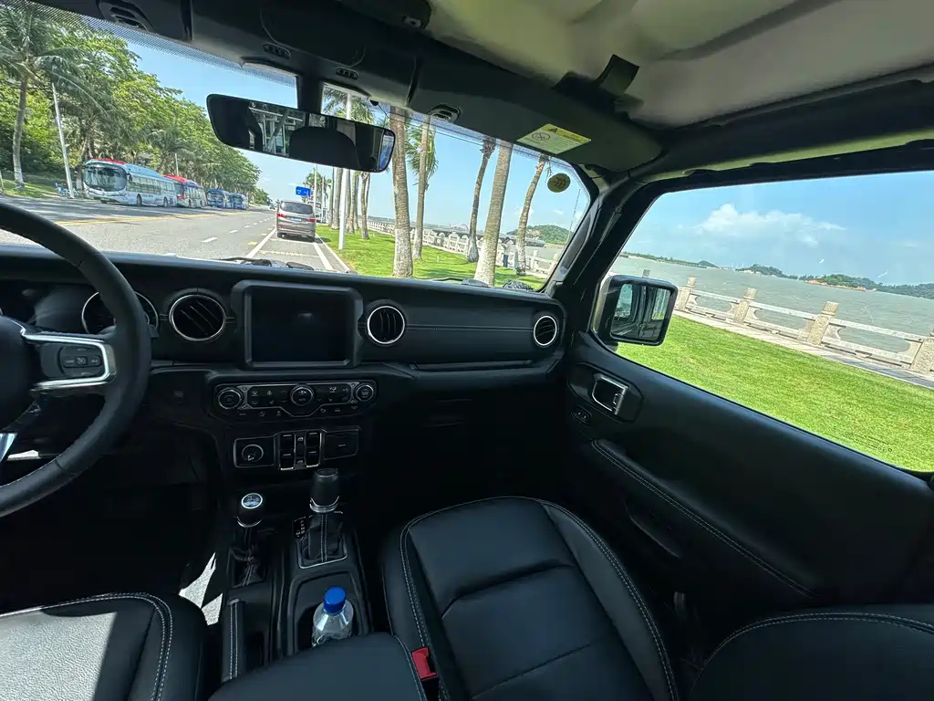 Jeep Gladiator — миниатюра 23