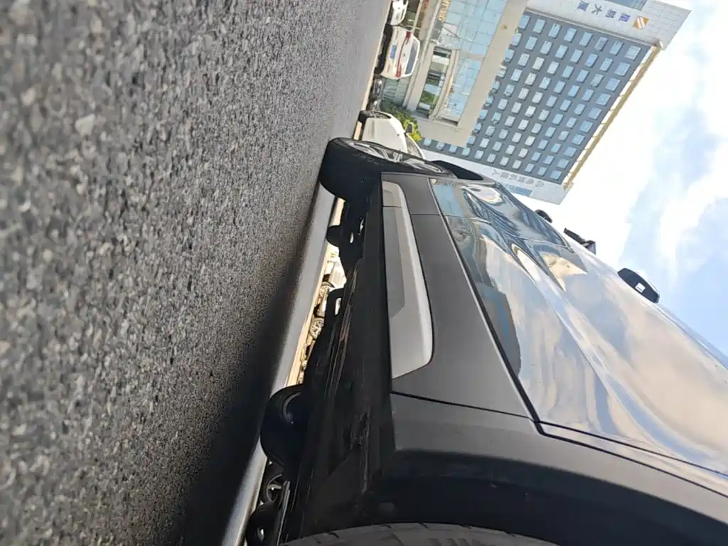 Cadillac XT4 — миниатюра 21