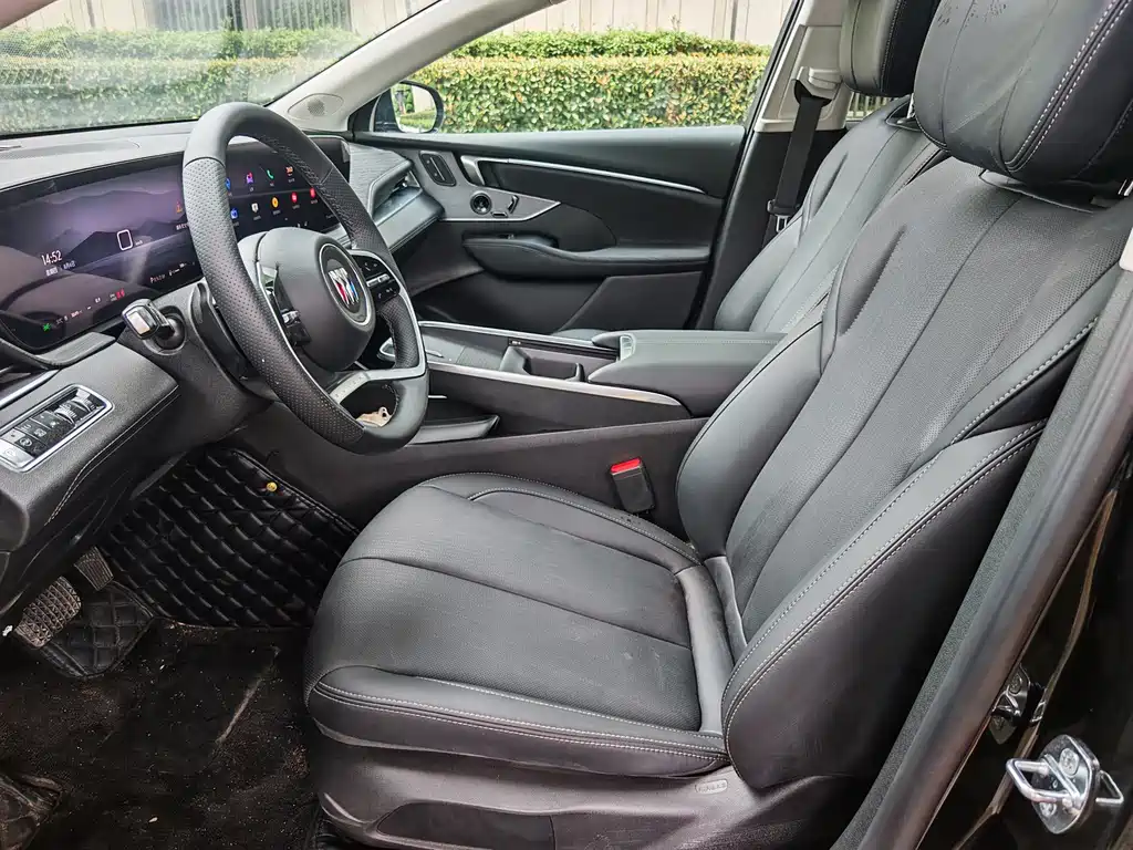 Buick LaCrosse — миниатюра 7