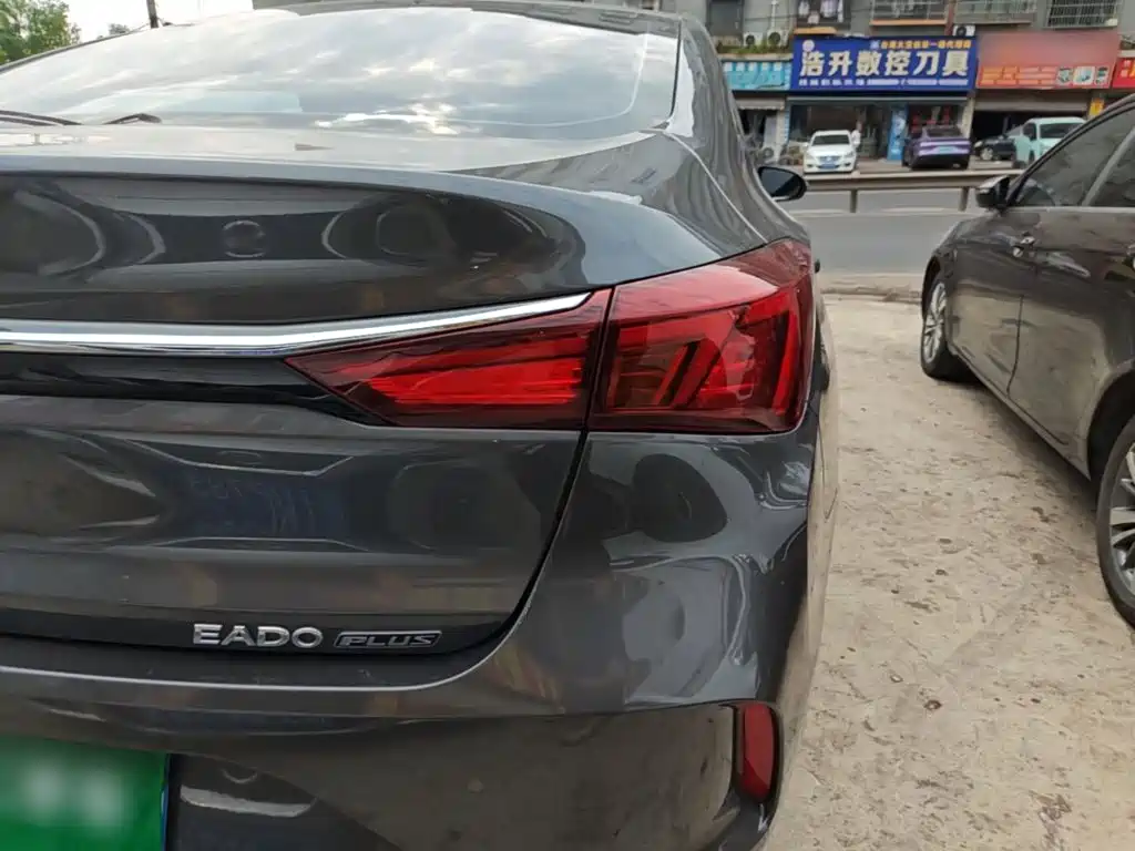 Changan Eado — миниатюра 8