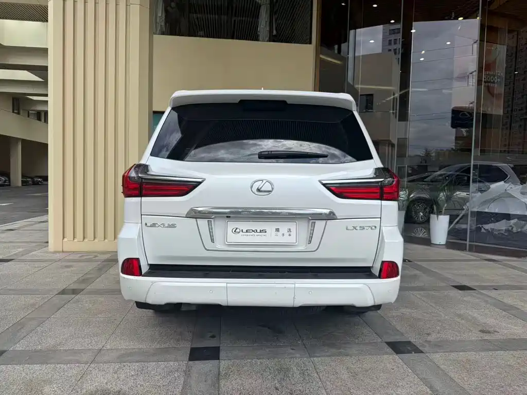 Lexus LX 2019 570 Luxury