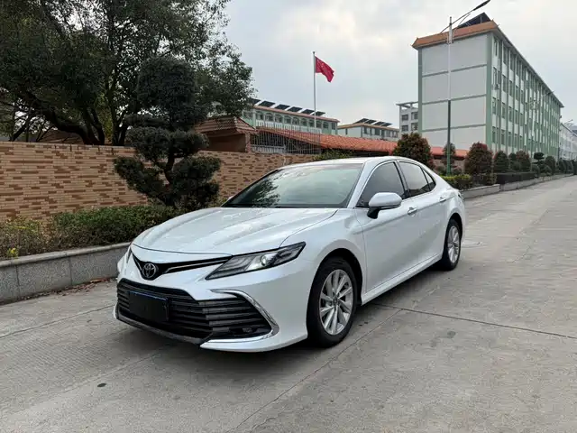 TOYOTA CAMRY 2022