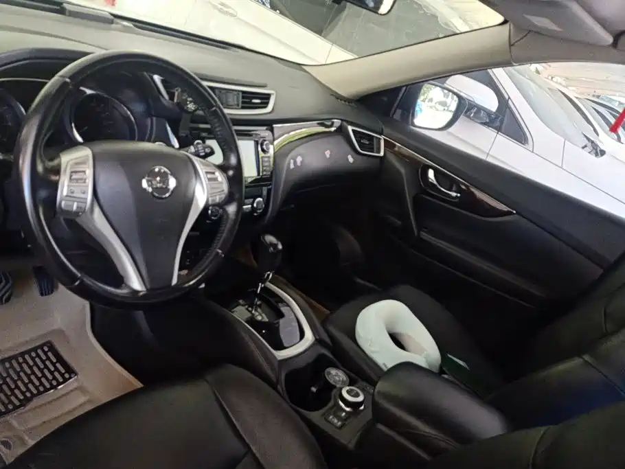 Nissan X-Trail — миниатюра 12