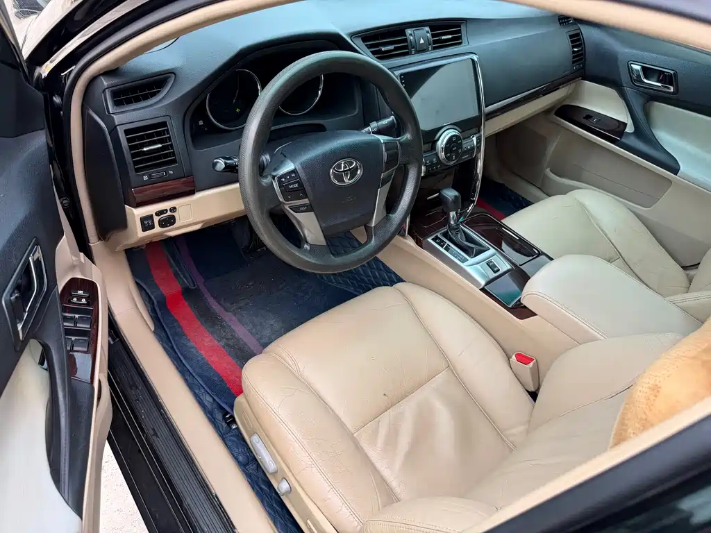 Toyota Reiz 2.5S Grace Essence Edition, фото 4