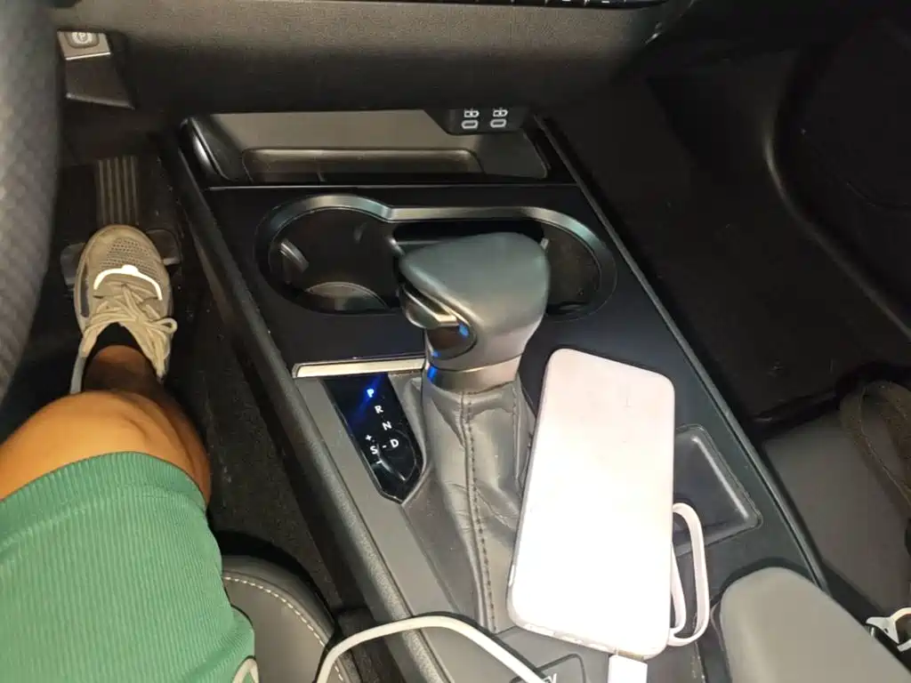 Lexus UX — миниатюра 14