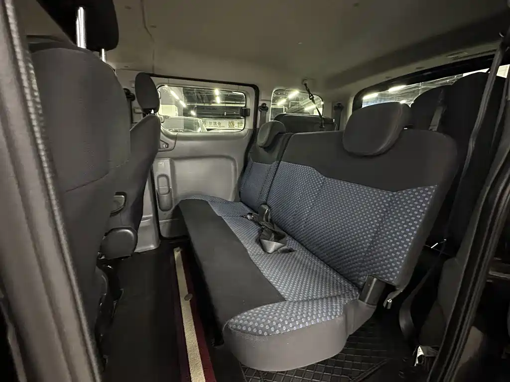Nissan NV200 — миниатюра 17