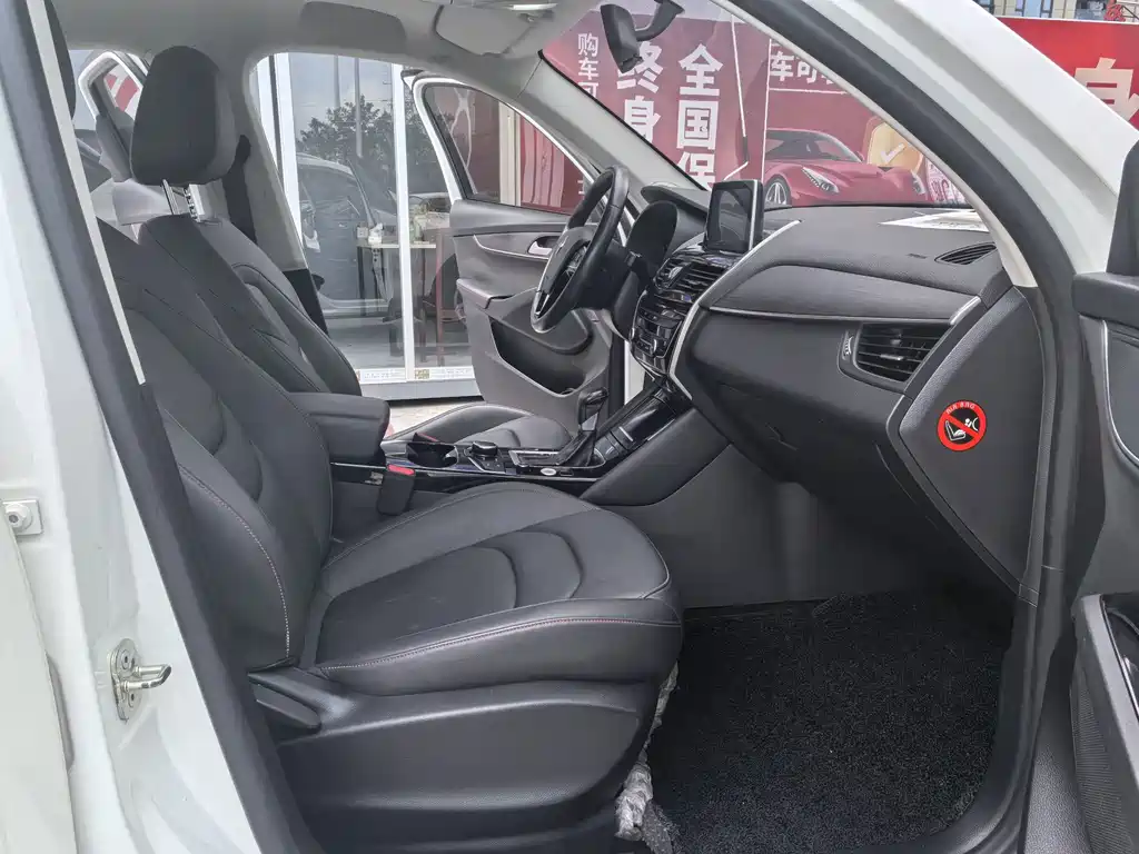 Borgward BX5 — миниатюра 10