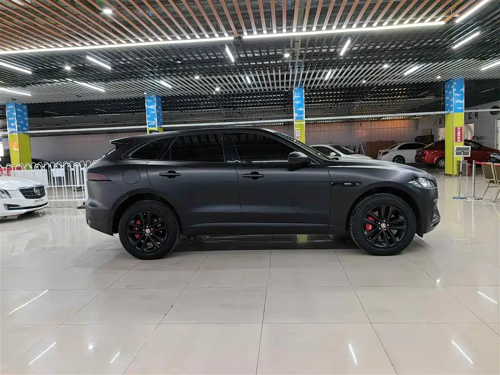 JAGUAR F PACE