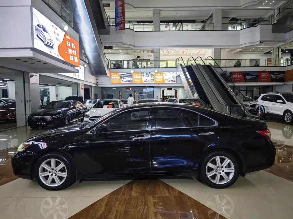 Lexus ES — миниатюра 3