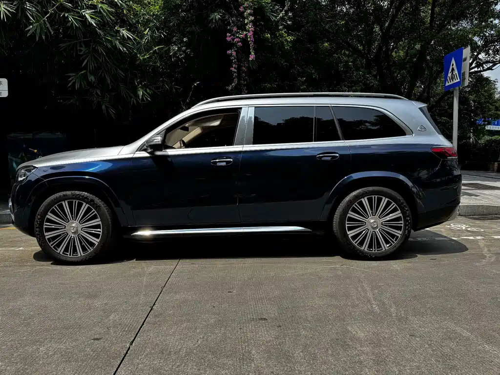 Mercedes-Benz GLS — миниатюра 11