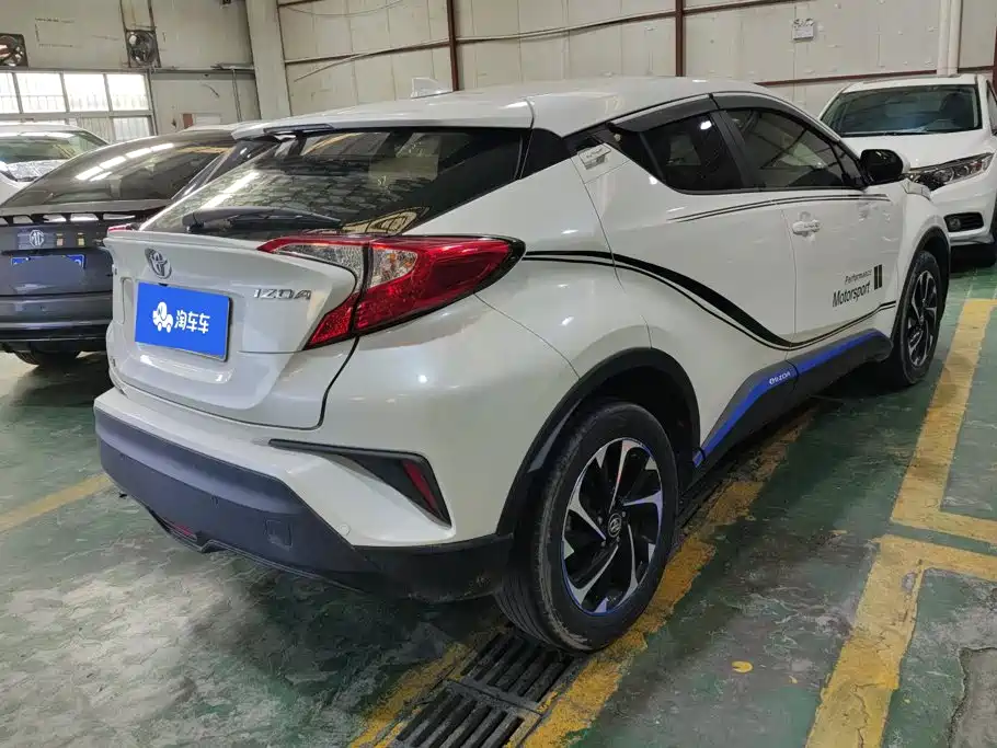 Toyota IZOA — миниатюра 3