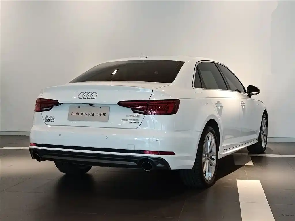 Audi A4L — миниатюра 4