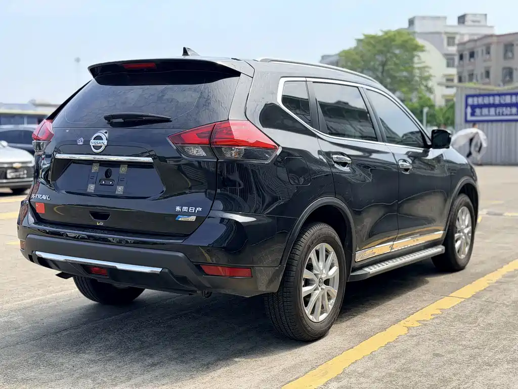 Nissan X-Trail — миниатюра 20