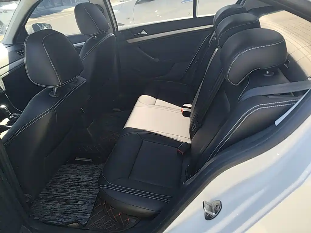 Volkswagen Lavida — миниатюра 17