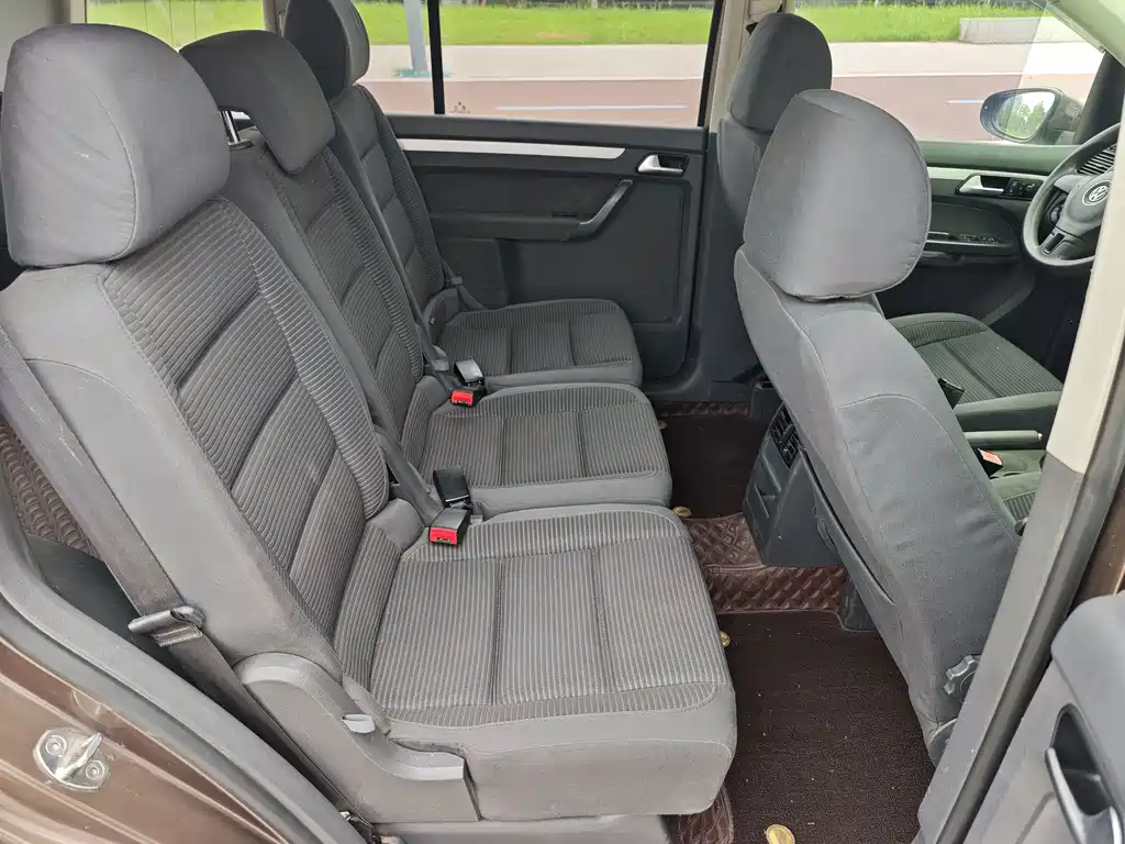 Volkswagen Touran — миниатюра 13
