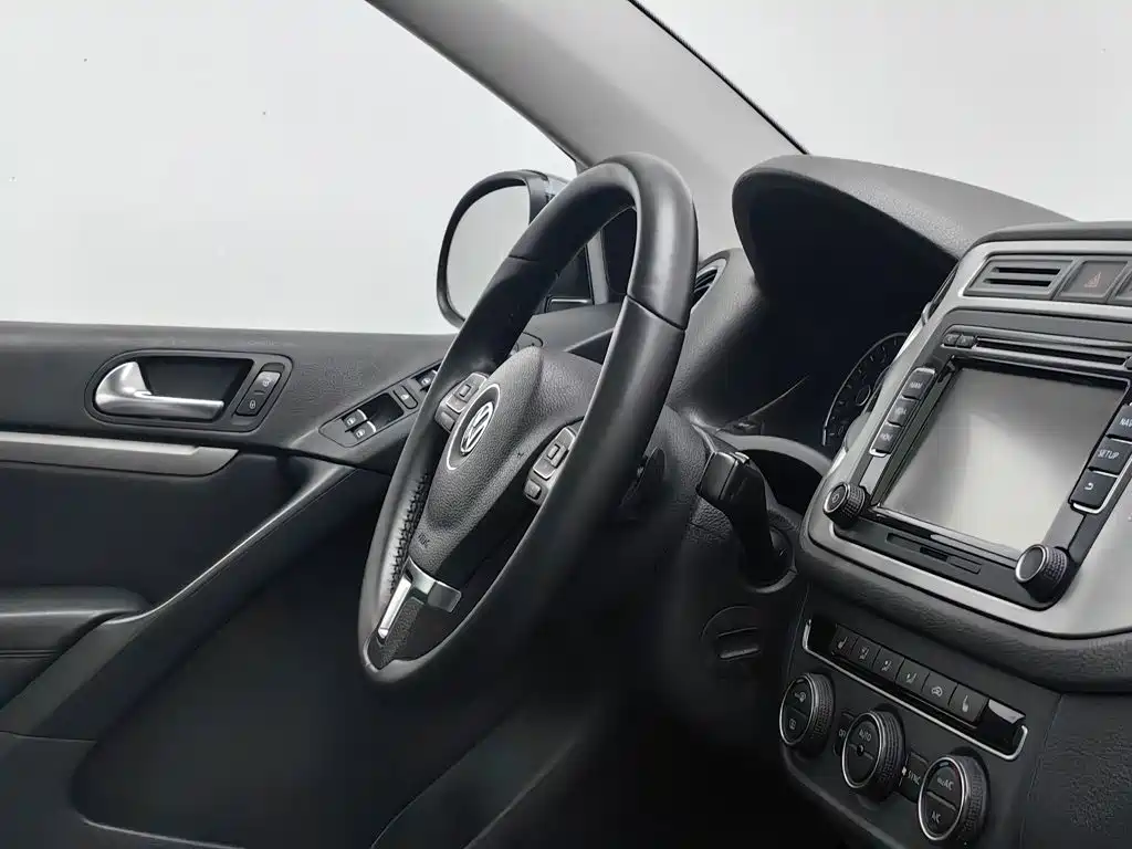 Volkswagen Tiguan — миниатюра 22
