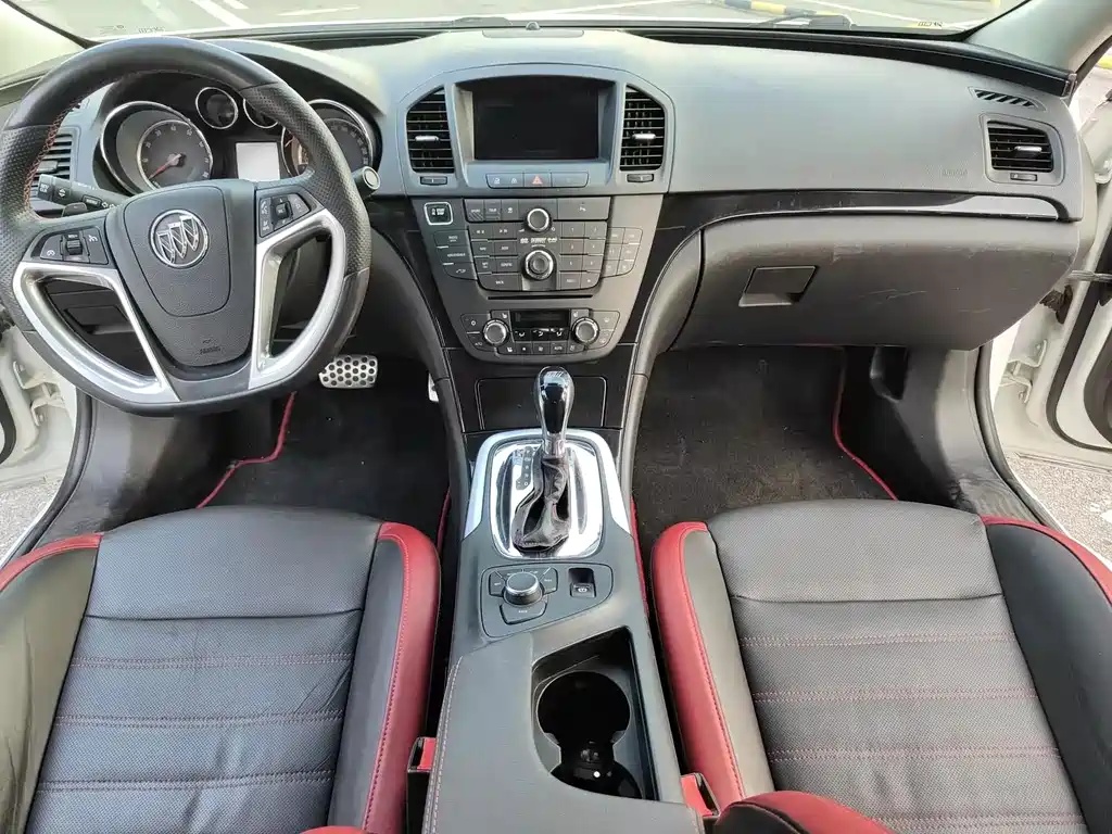 Buick Regal — миниатюра 8