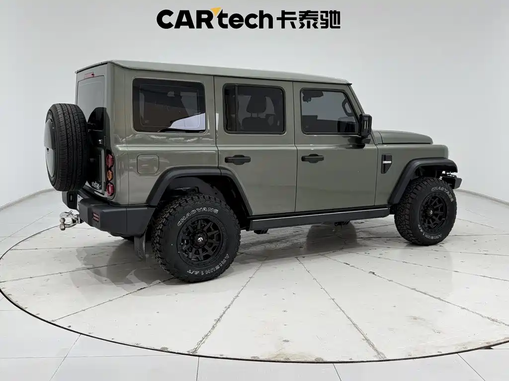 212 212 T01 — миниатюра 5