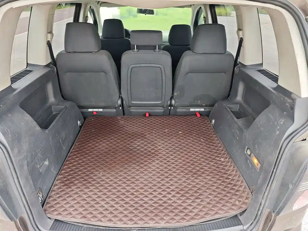 Volkswagen Touran — миниатюра 16