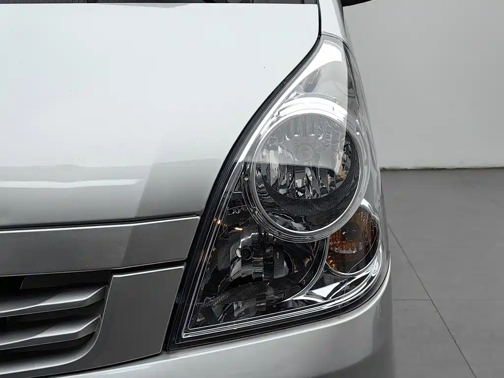 Wuling Rongguang S — миниатюра 7