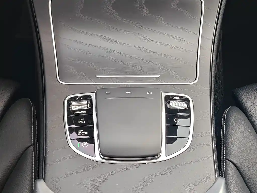 Mercedes-Benz C-Class — миниатюра 19