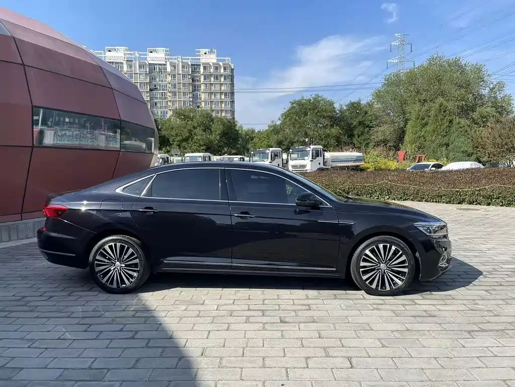 Volkswagen Passat — миниатюра 4