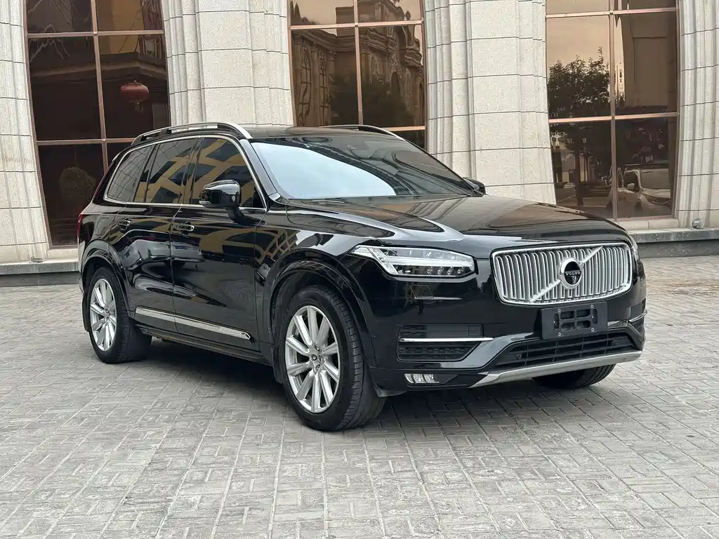 Volvo XC90 — миниатюра 3