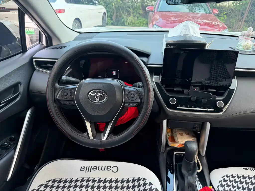 Toyota Frontlander — миниатюра 7