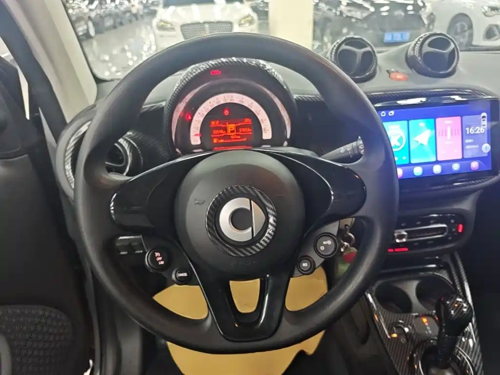 smart Smart Fortwo — миниатюра 11