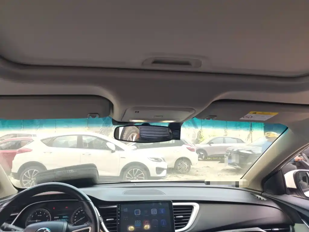 Buick Excelle — миниатюра 14