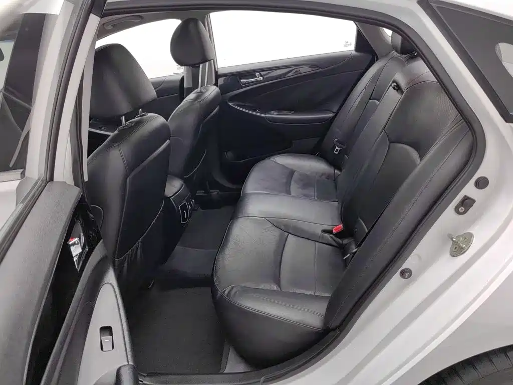 Hyundai Sonata — миниатюра 15
