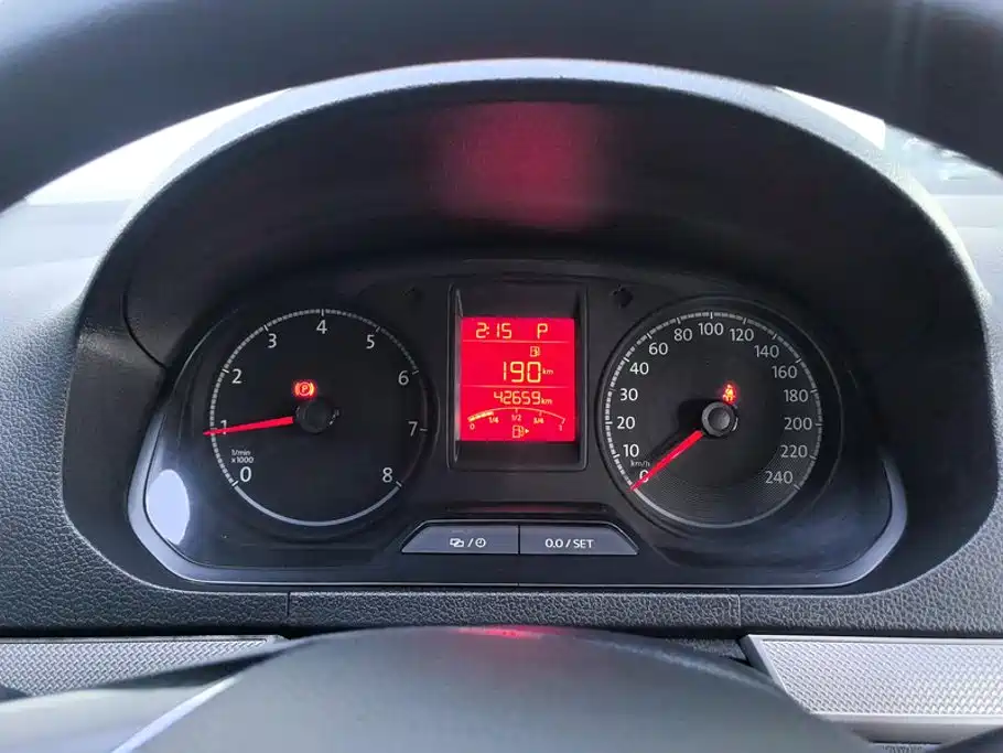 Volkswagen Jetta — миниатюра 14