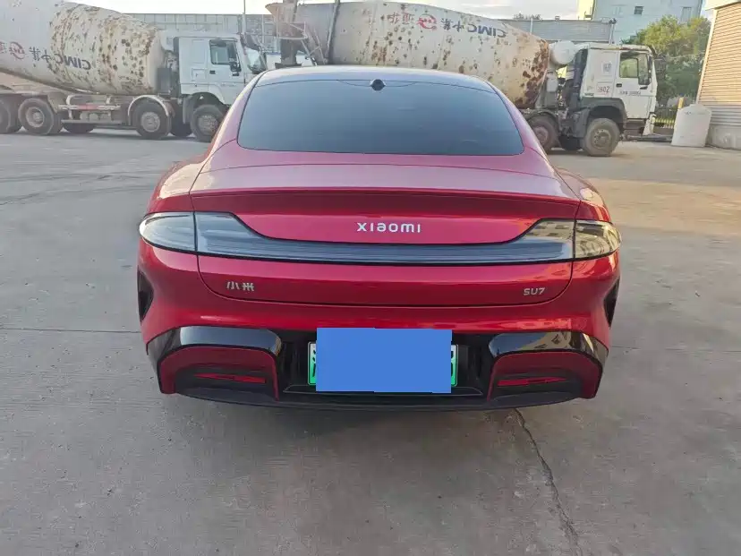 Xiaomi SU7 — миниатюра 8
