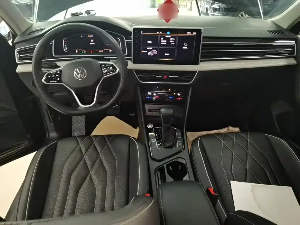 Volkswagen Tiguan L — миниатюра 10