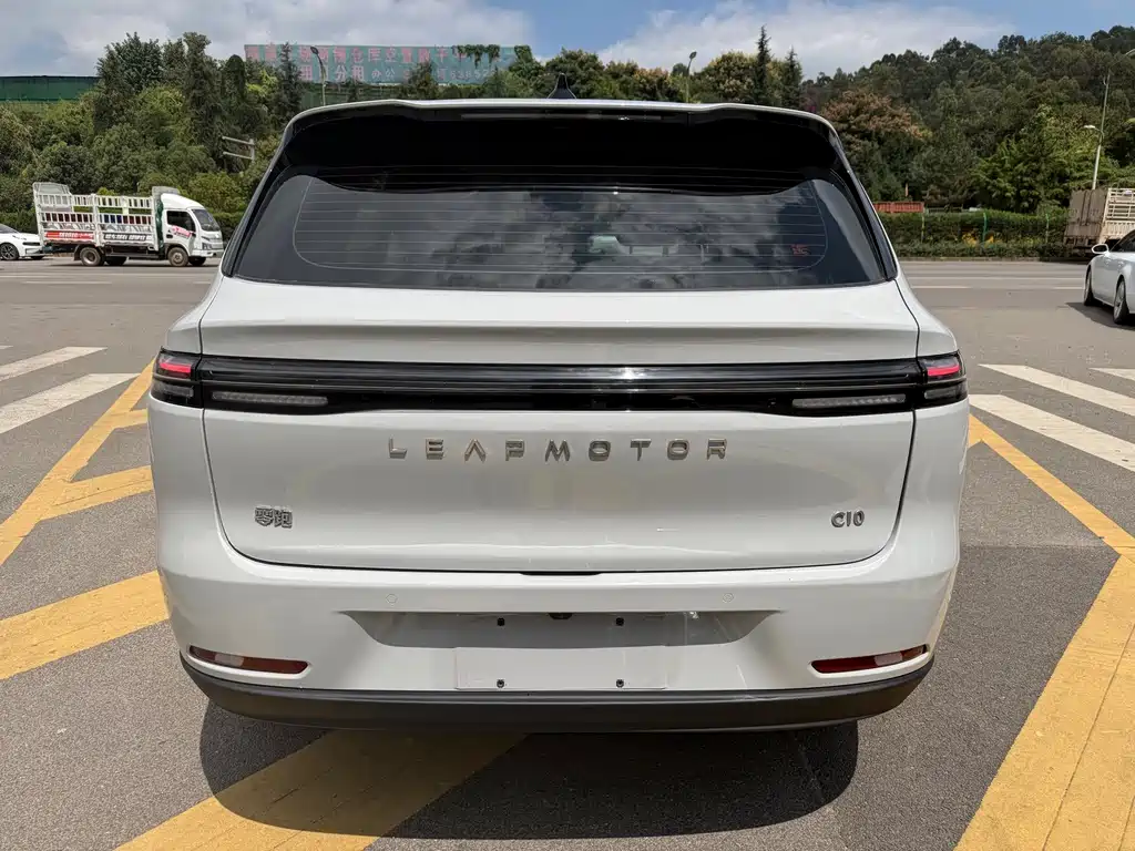 Leapmotor Leapmotor C10 — миниатюра 9