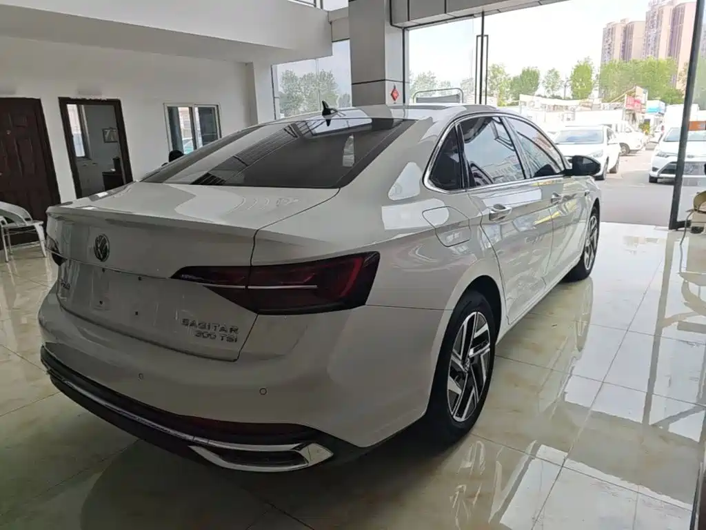 Volkswagen Sagitar — миниатюра 7