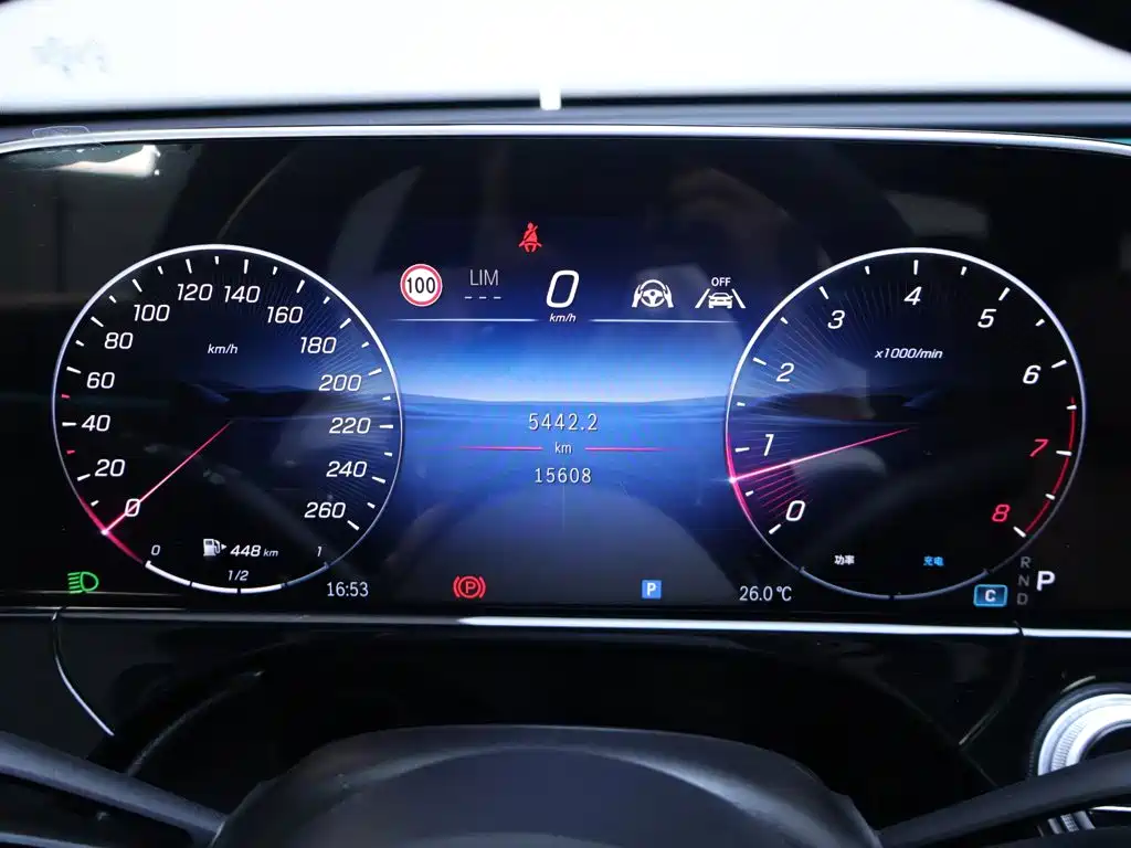 Mercedes-Benz E-Class — миниатюра 15
