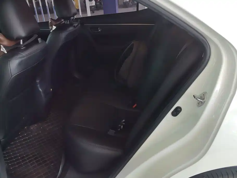 Toyota Corolla — миниатюра 11