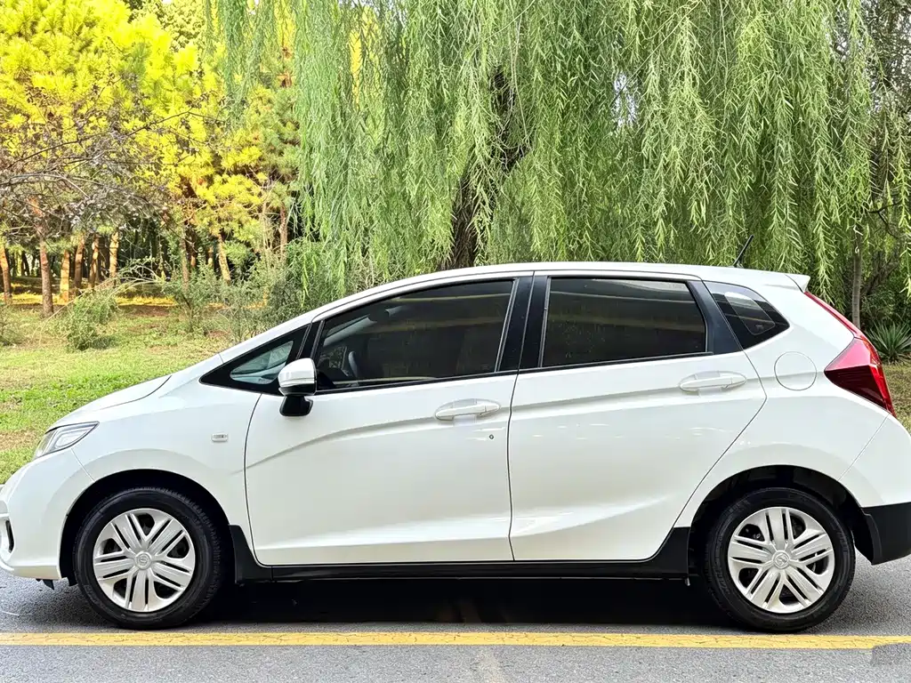 Honda Fit — миниатюра 2