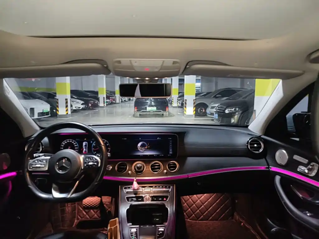 Mercedes-Benz E-Class — миниатюра 18
