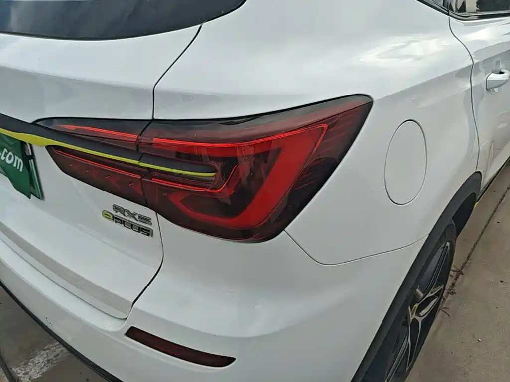 Roewe RX5 New Energy — миниатюра 8